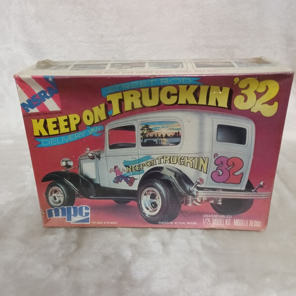 MPC Keep On Truckin 32 Ford Delivery Van 1/25 Model Kit 1-0767 Vintage Rod